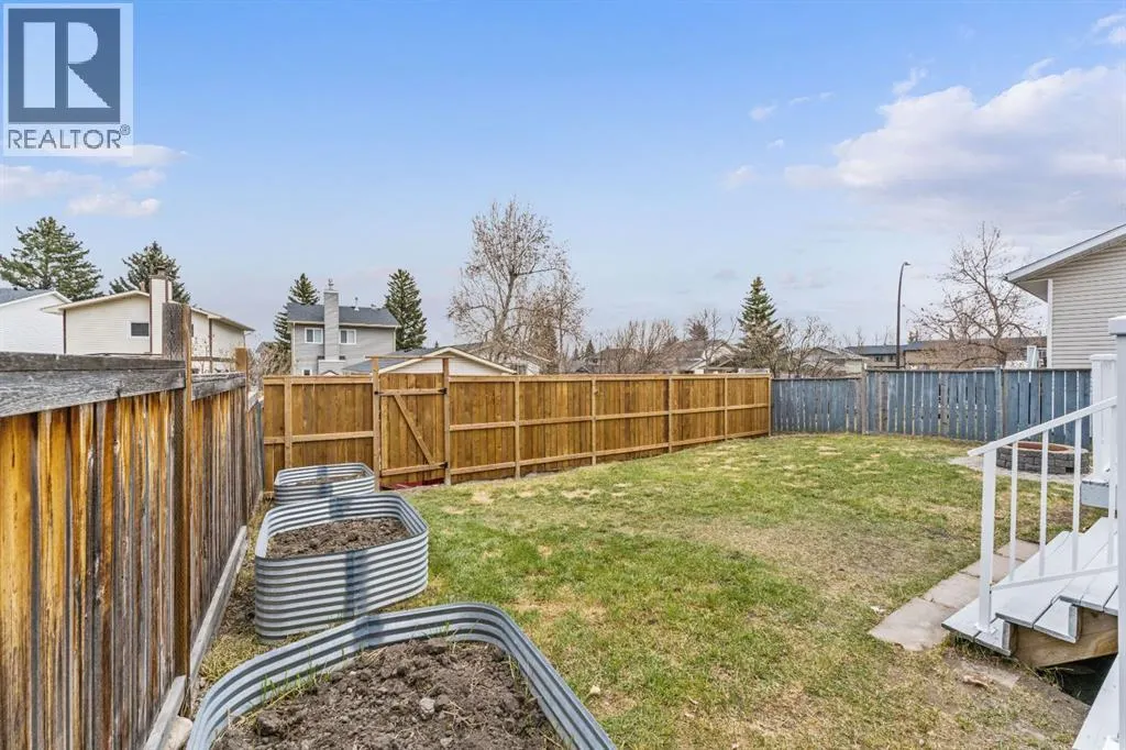 395 Millrise Drive SW