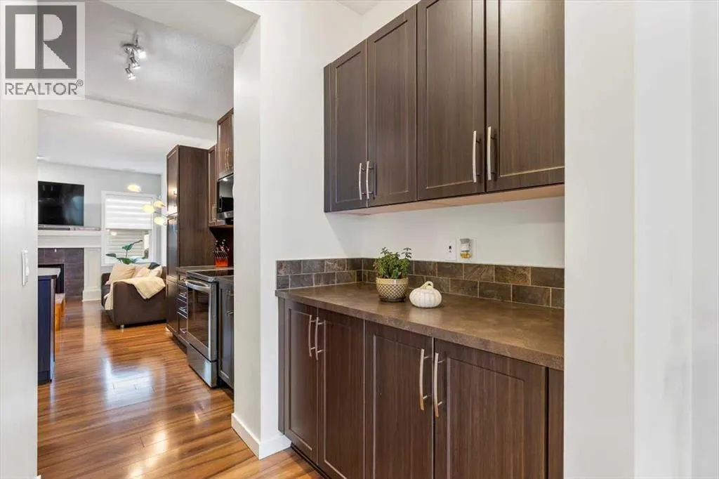 1303 New Brighton Park SE