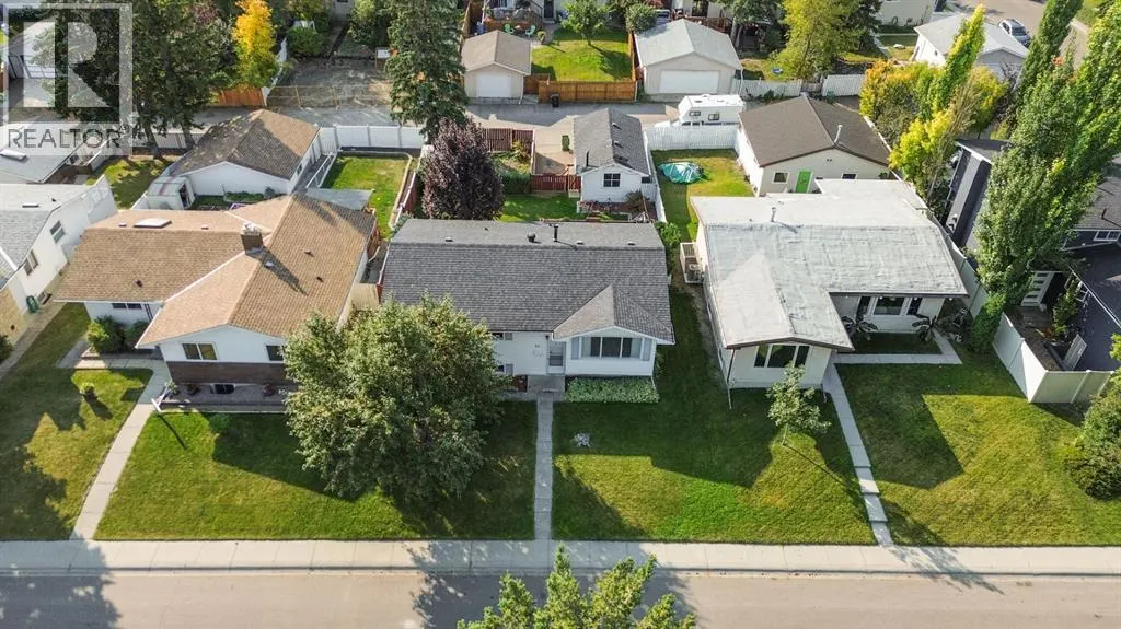 23 Brazeau Crescent SW