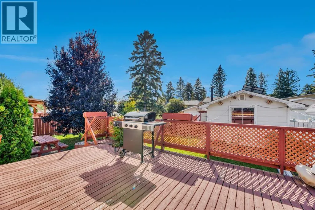 23 Brazeau Crescent SW