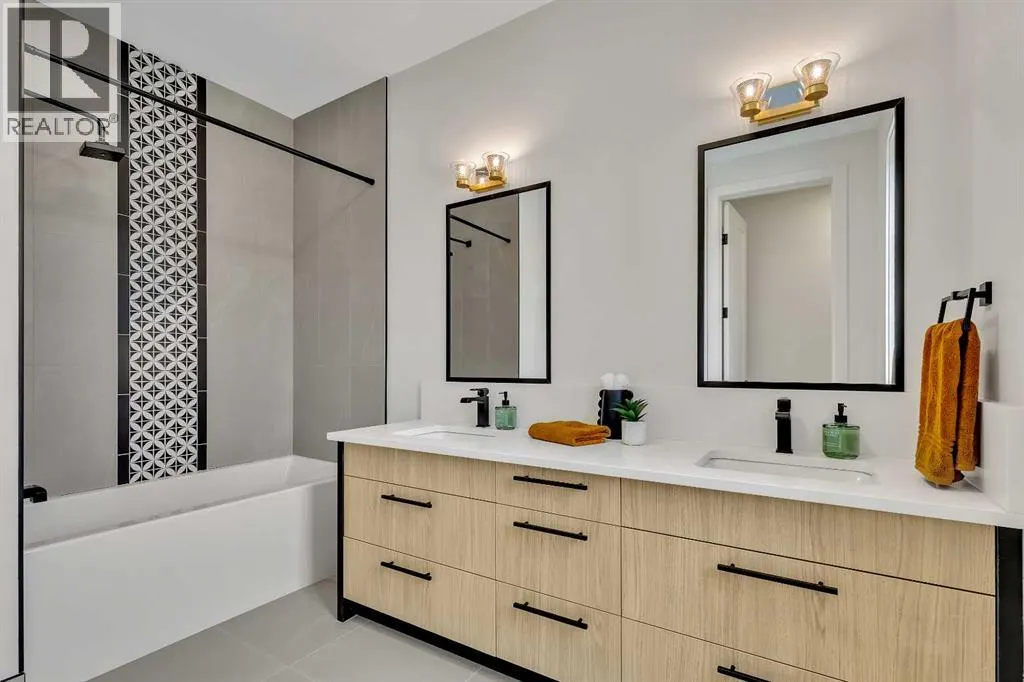 352 Normandy Drive SW