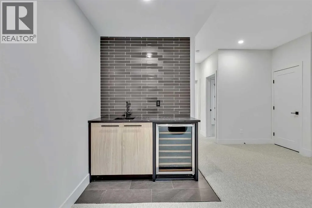352 Normandy Drive SW