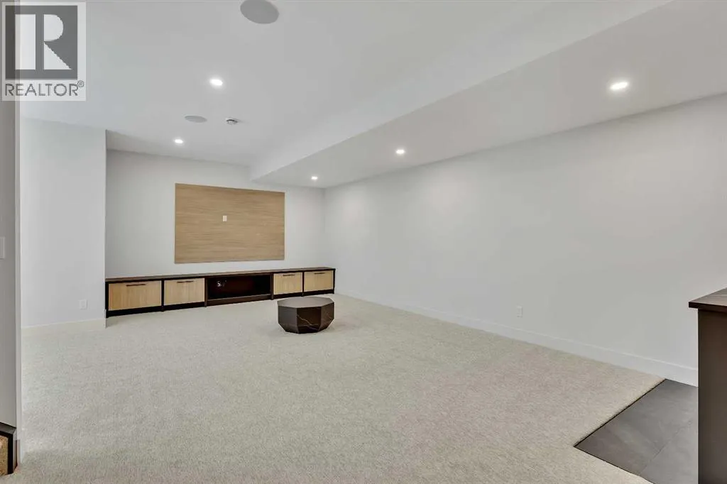 352 Normandy Drive SW