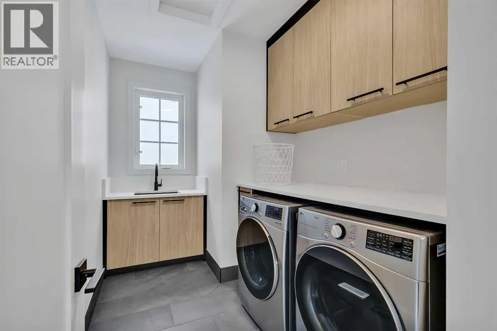 352 Normandy Drive SW