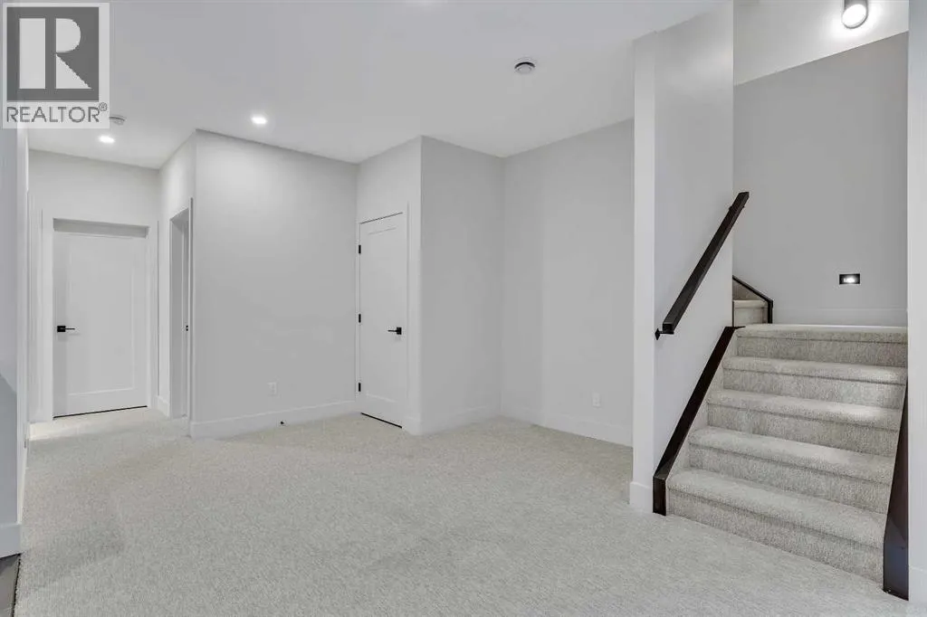 352 Normandy Drive SW