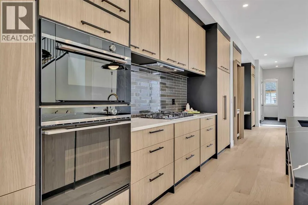 352 Normandy Drive SW