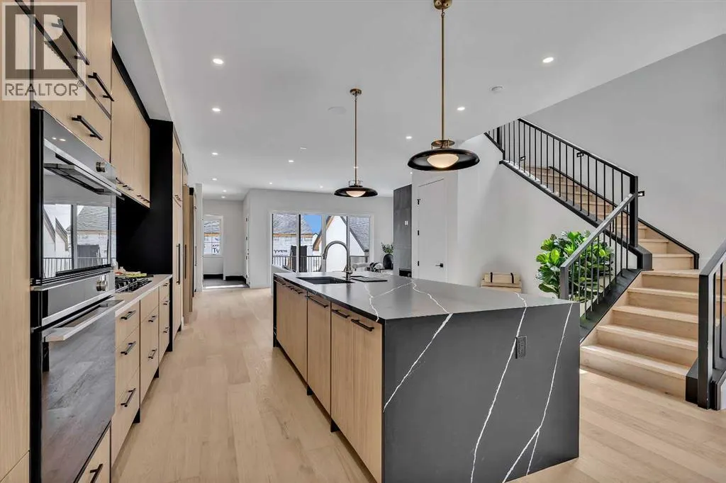 352 Normandy Drive SW