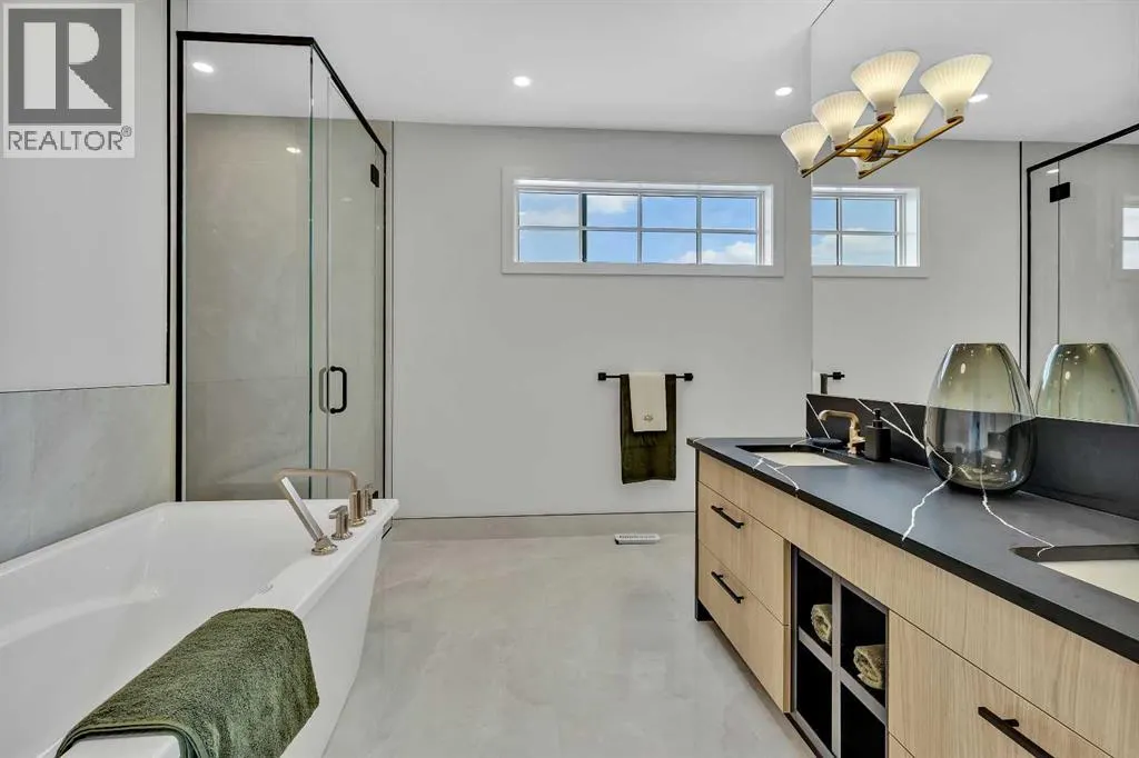 352 Normandy Drive SW