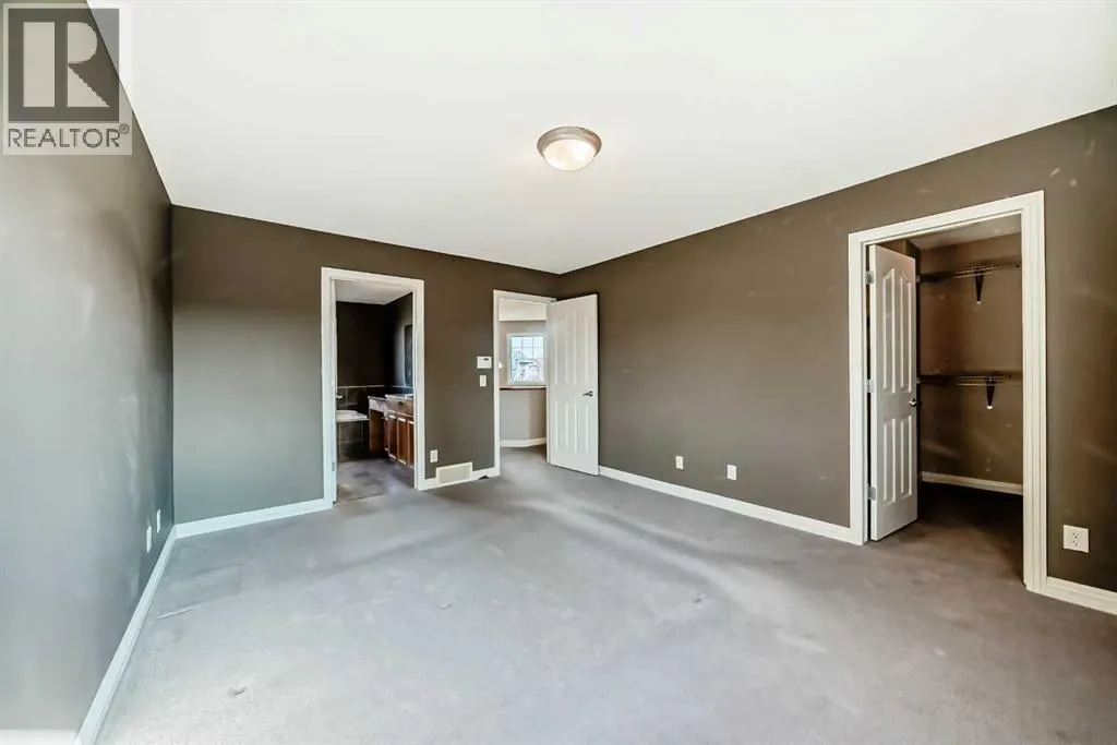 130 Panamount View NW