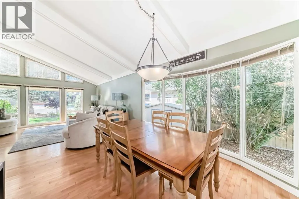 28 Woodfield Court SW