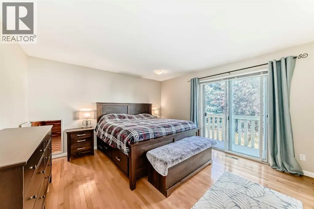 28 Woodfield Court SW