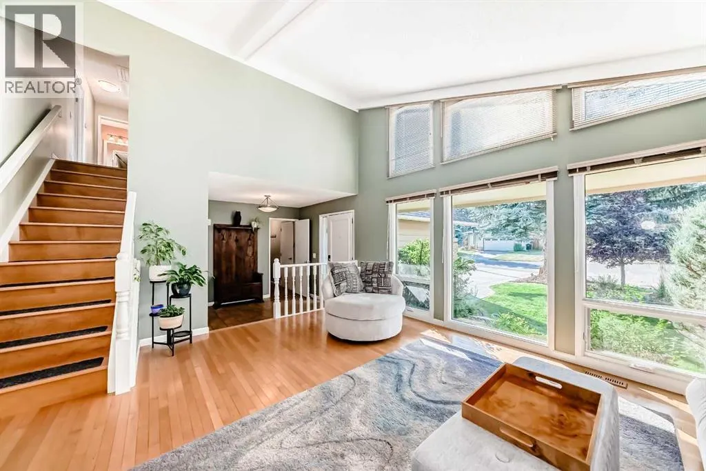 28 Woodfield Court SW