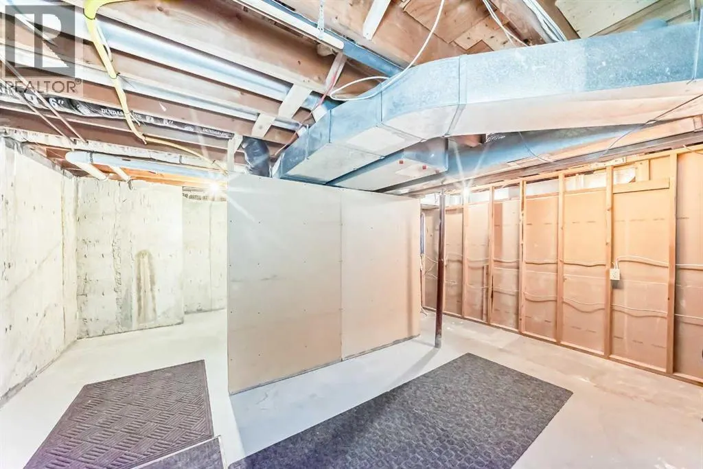 28 Woodfield Court SW