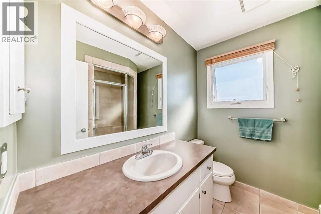 28 Woodfield Court SW