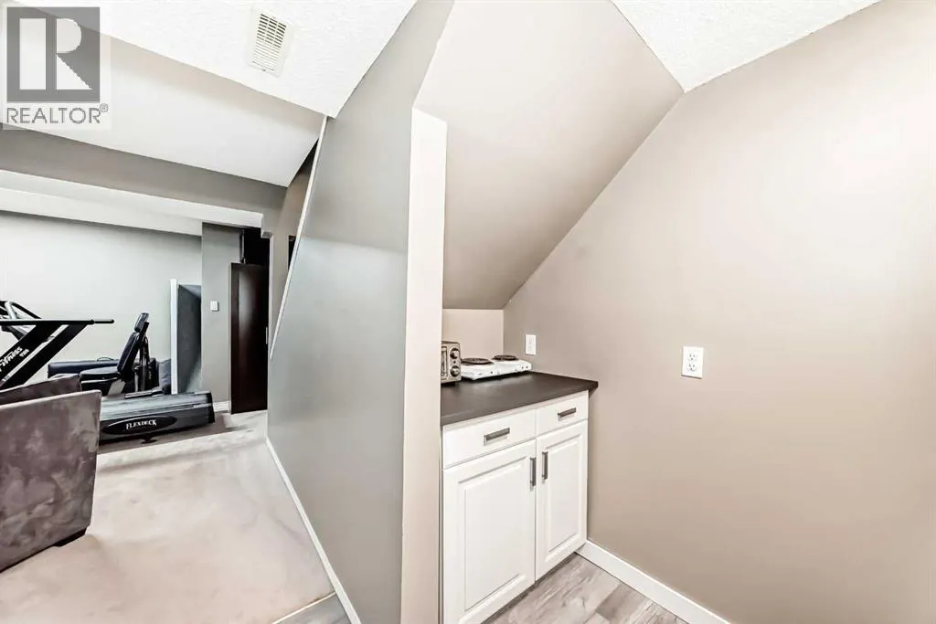 38, 200 Hidden Hills Terrace NW