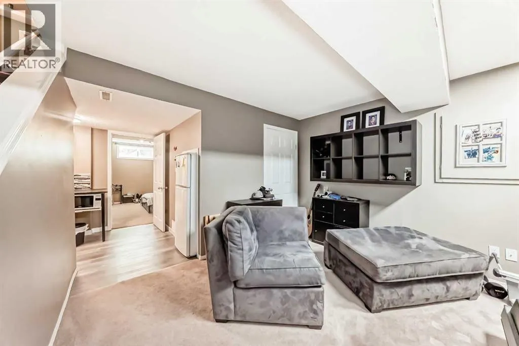38, 200 Hidden Hills Terrace NW