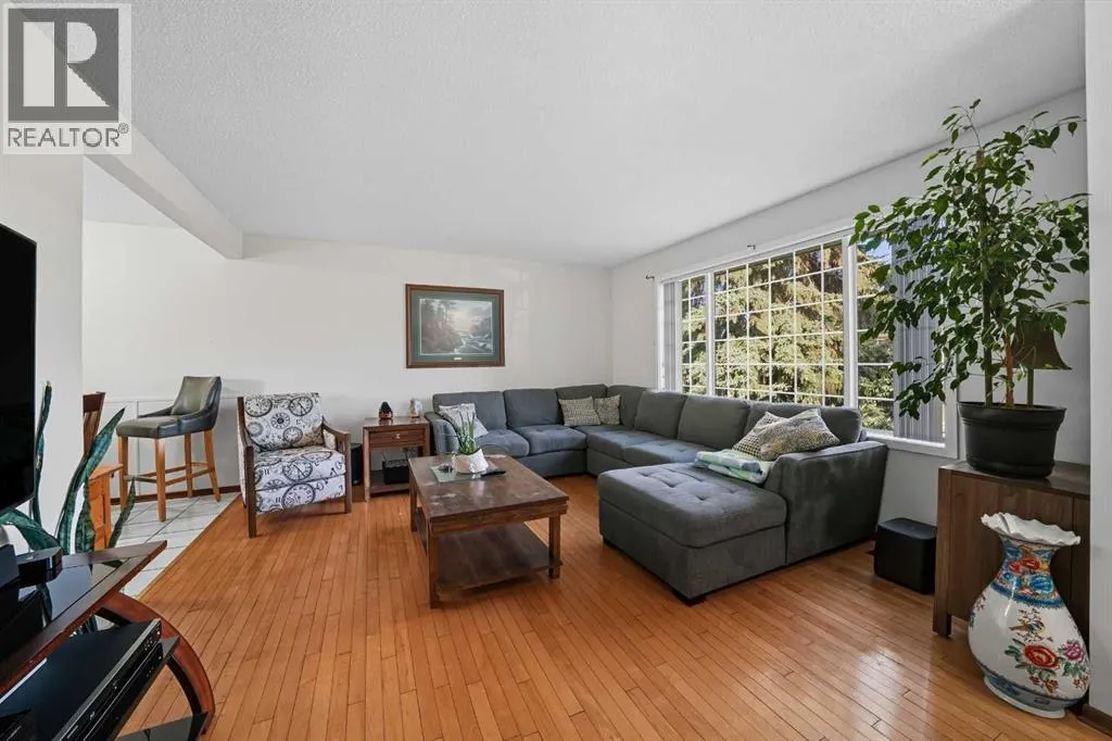 23 McKinnon Crescent