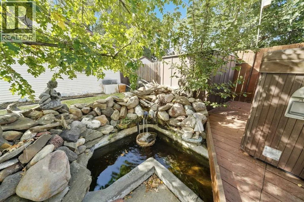 23 McKinnon Crescent