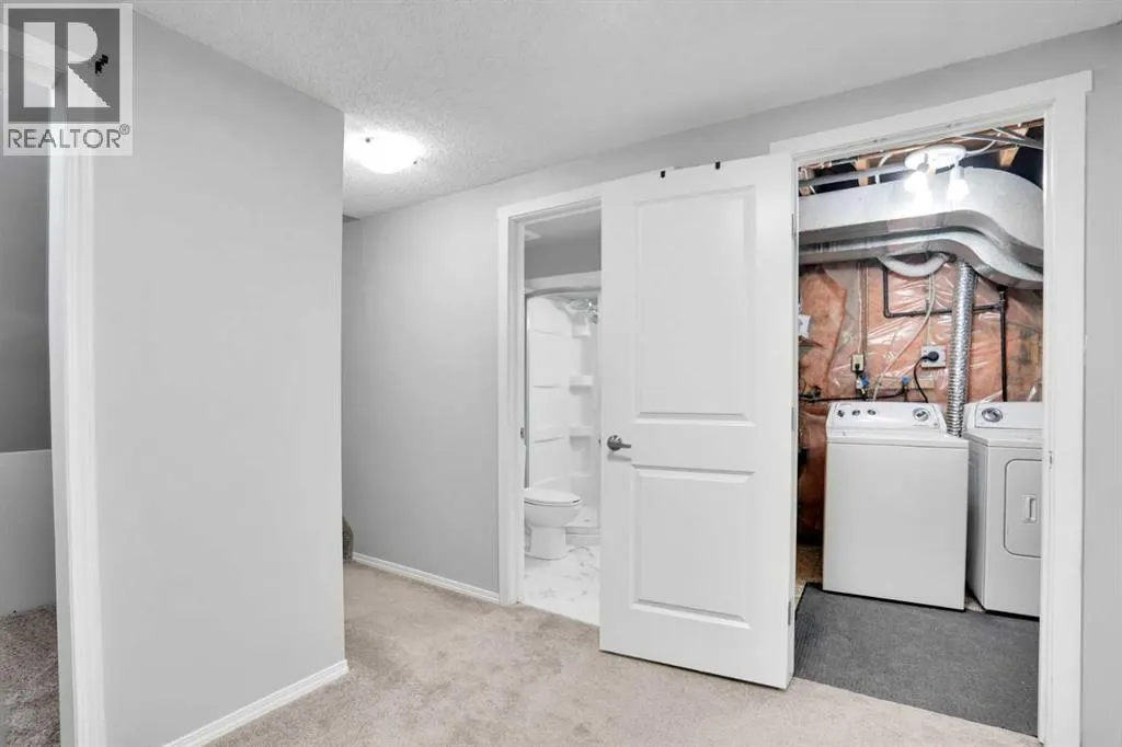 20 Tararidge Close NE