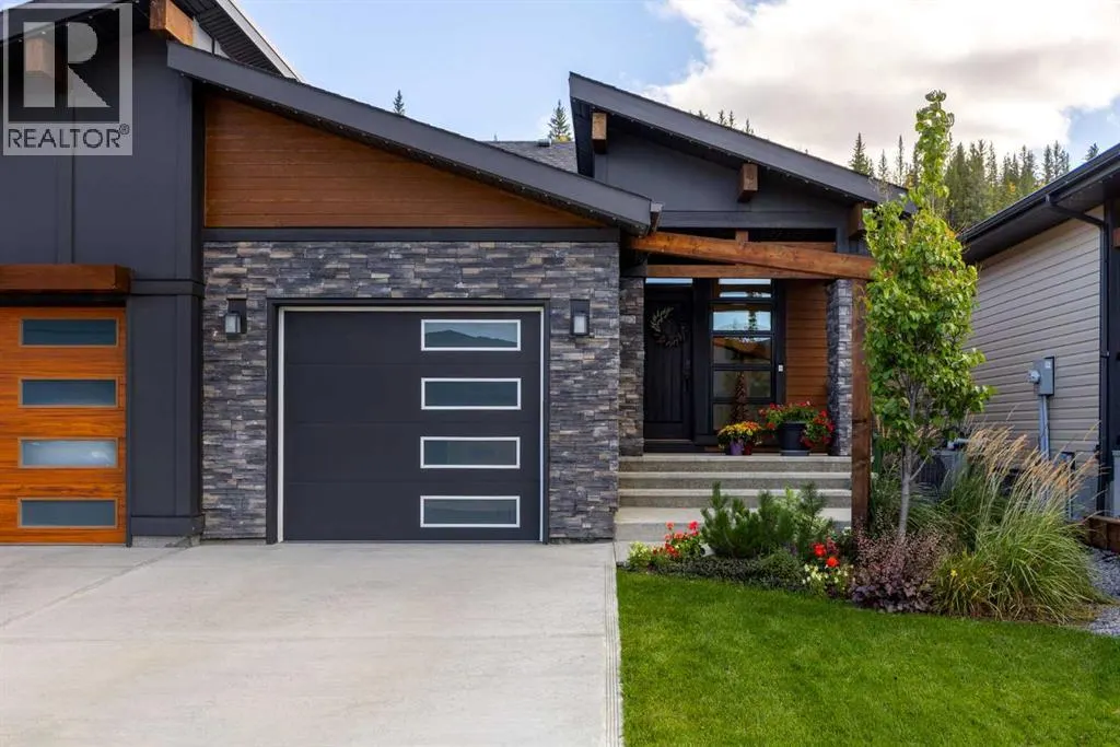84 Riviera Court