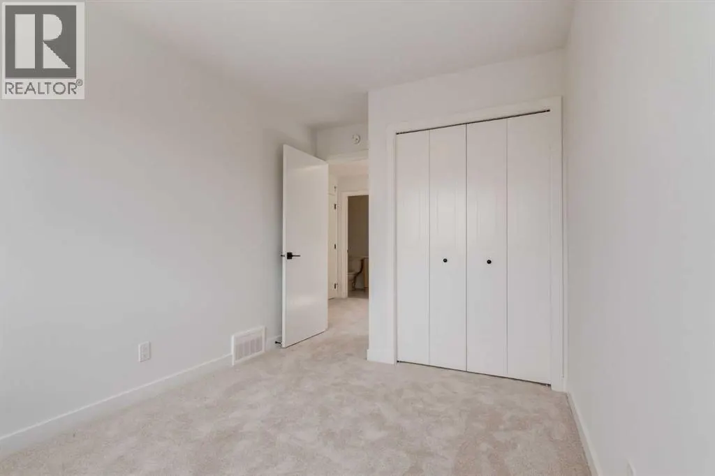 265 Cobblestone Gate