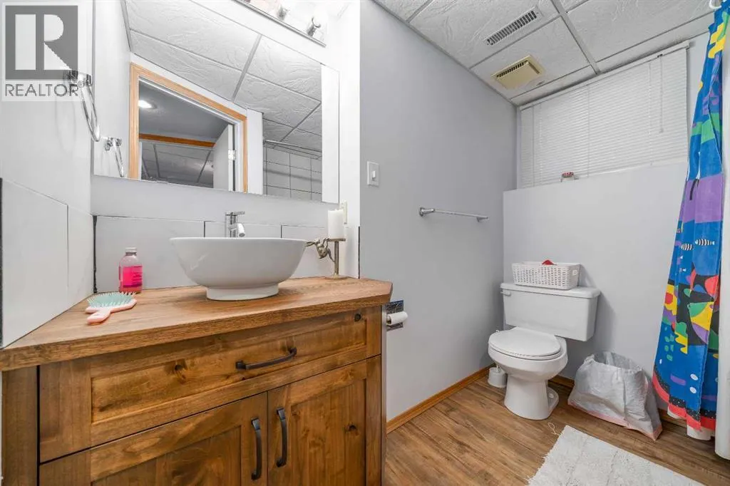 14 Ross Glen Green SE