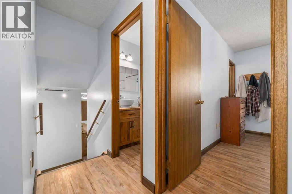 14 Ross Glen Green SE