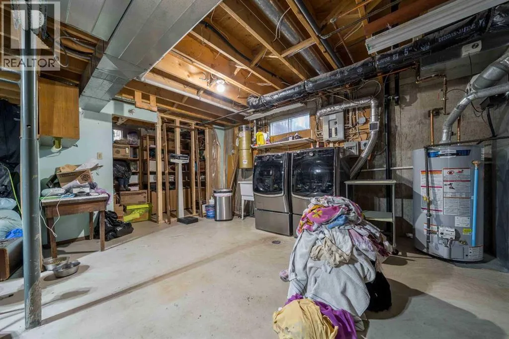 14 Ross Glen Green SE