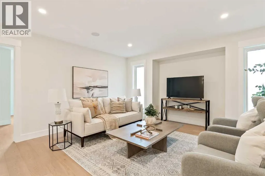 2015 34 Street SW
