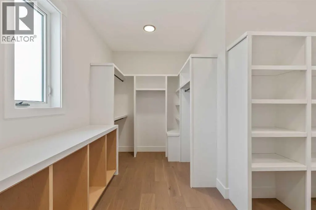 2015 34 Street SW