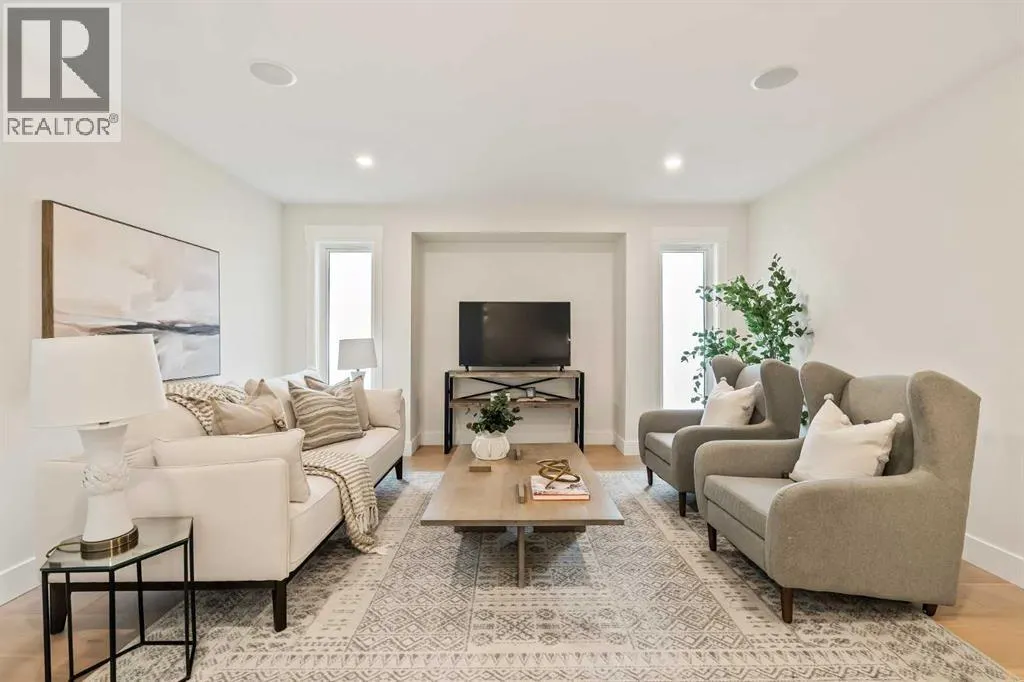 2015 34 Street SW