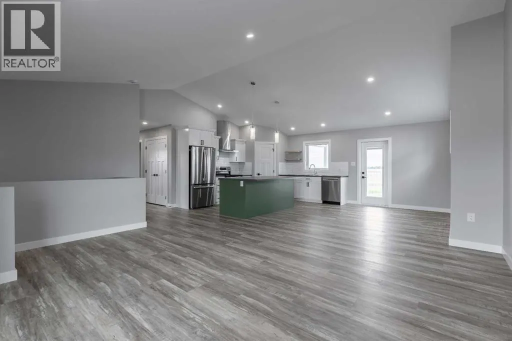 332 9 Street