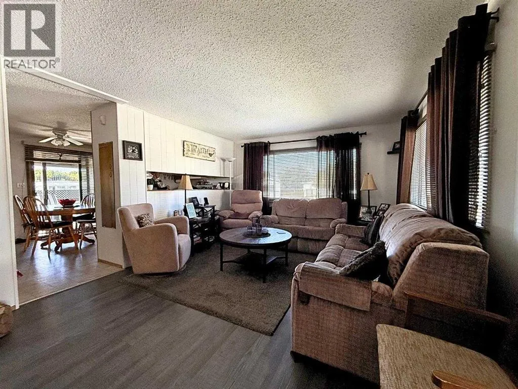 39, 2460 Southview Drive SE