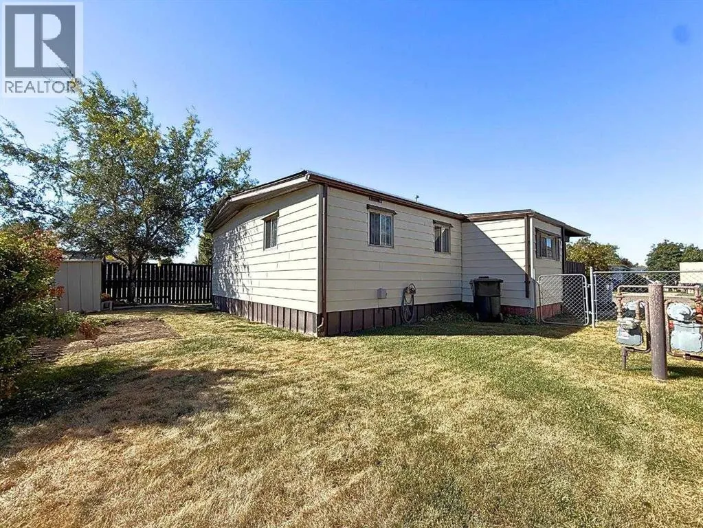 39, 2460 Southview Drive SE