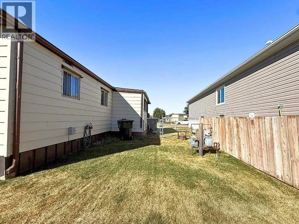 39, 2460 Southview Drive SE