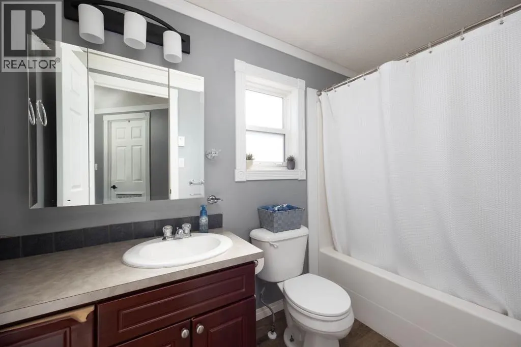 136 Sumac Crescent