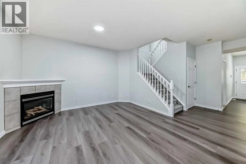 92 simcoe Place SW