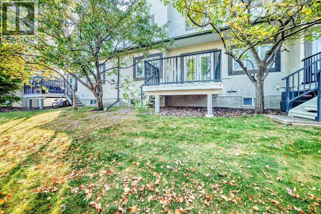 92 simcoe Place SW