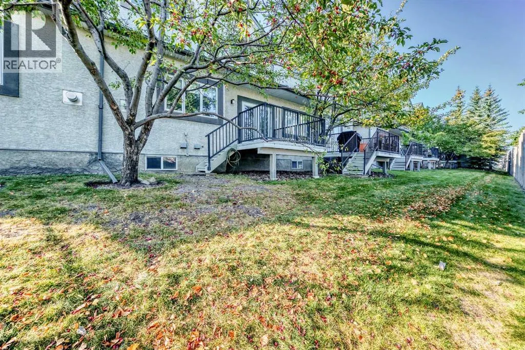 92 simcoe Place SW