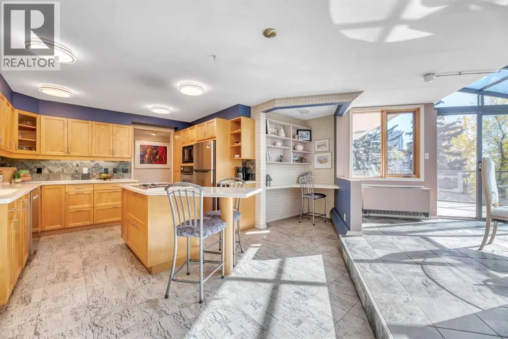 610, 300 Meredith Road NE