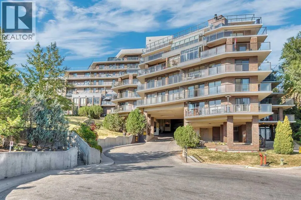 610, 300 Meredith Road NE