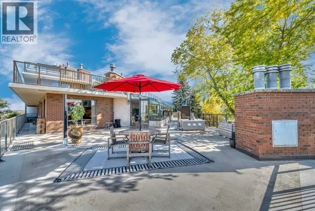 610, 300 Meredith Road NE