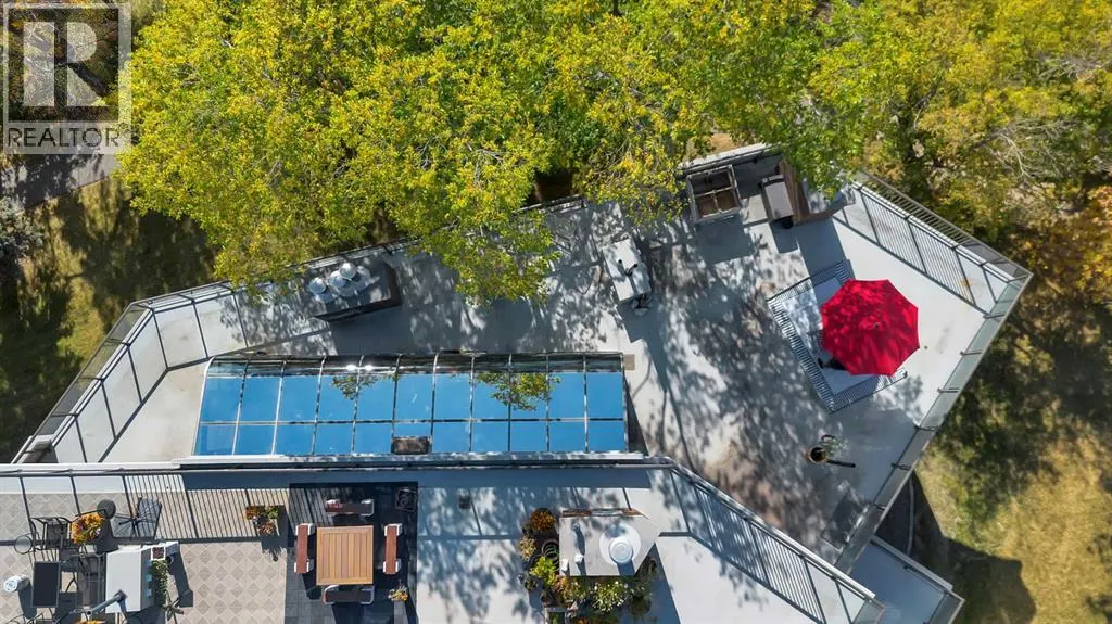 610, 300 Meredith Road NE