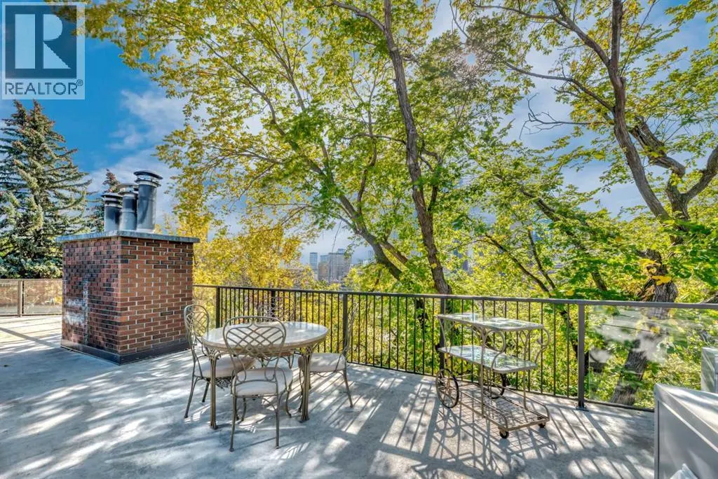 610, 300 Meredith Road NE