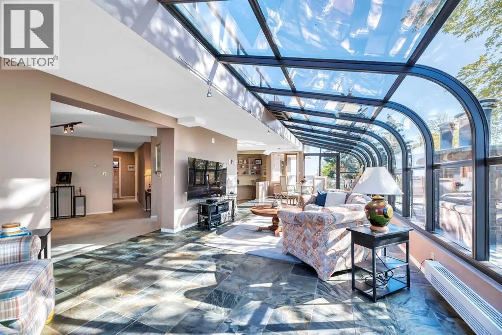 610, 300 Meredith Road NE