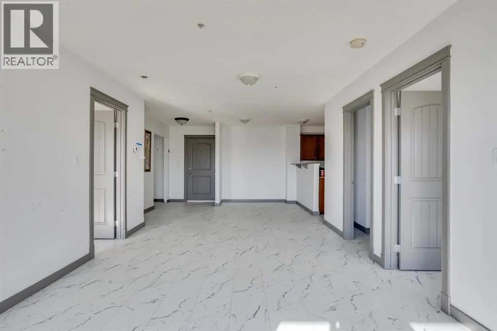 206, 8535 Clearwater Drive
