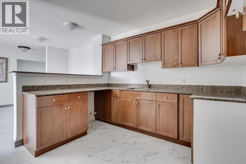 206, 8535 Clearwater Drive
