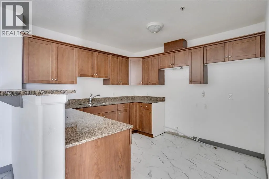 206, 8535 Clearwater Drive