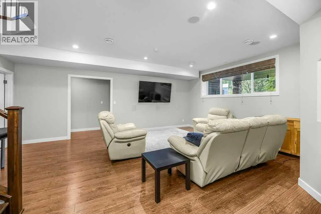 34 Overand Place