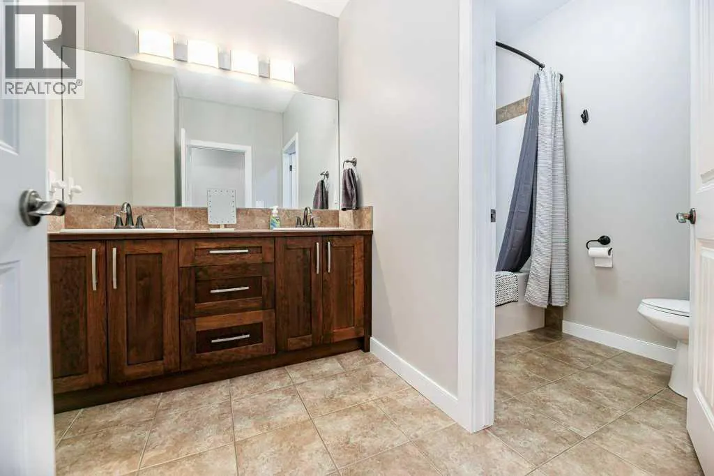 34 Overand Place